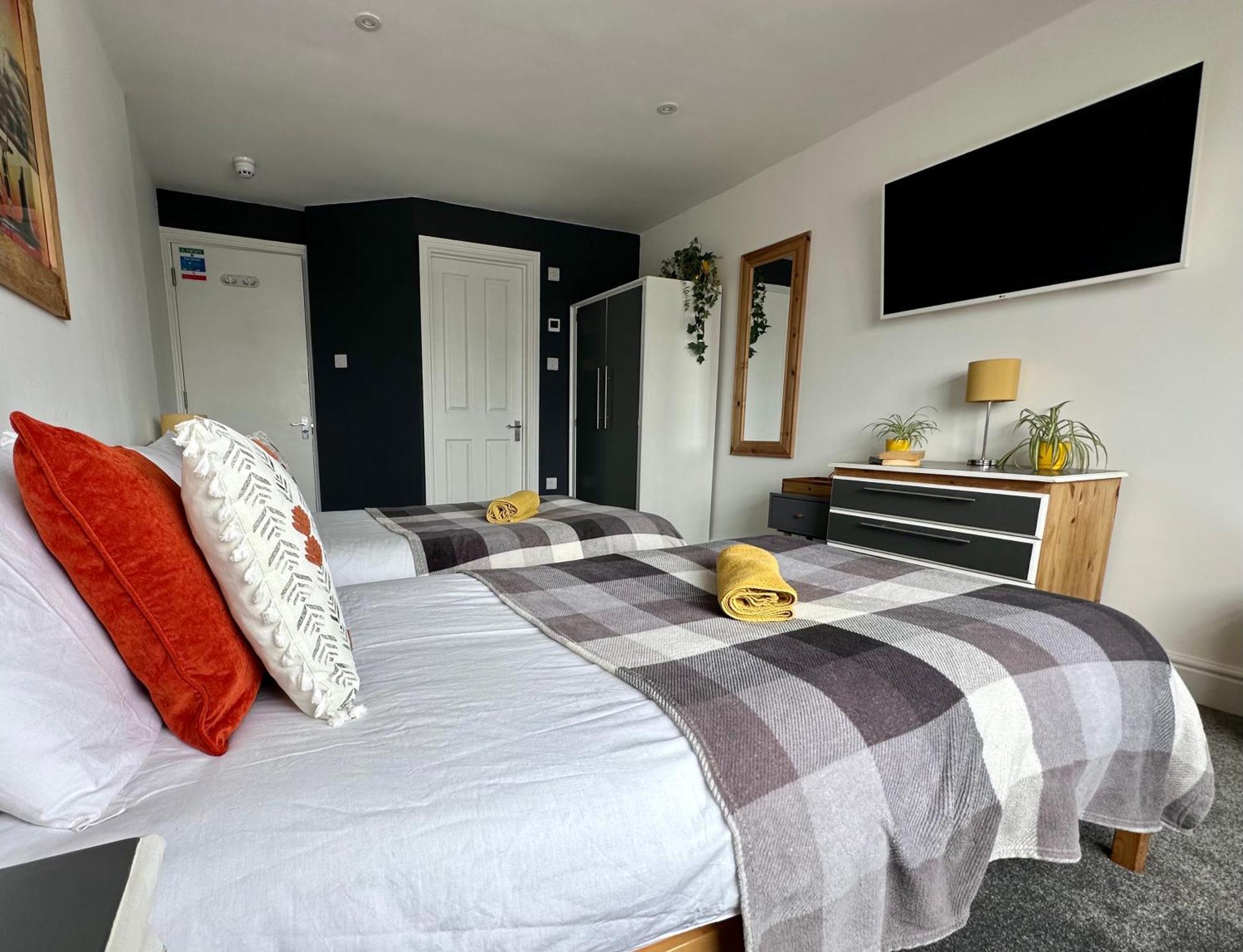 Breakers Guest House New Quay Kültér fotó